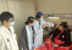 广东一老人购药材煲汤，喝完后身亡！涉事老板被拘